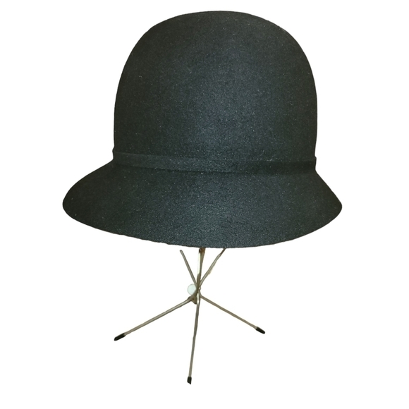 Vintage Amen Wardy Hat Black Wool With Sequin Bow on back of hat - Picture 4 of 4